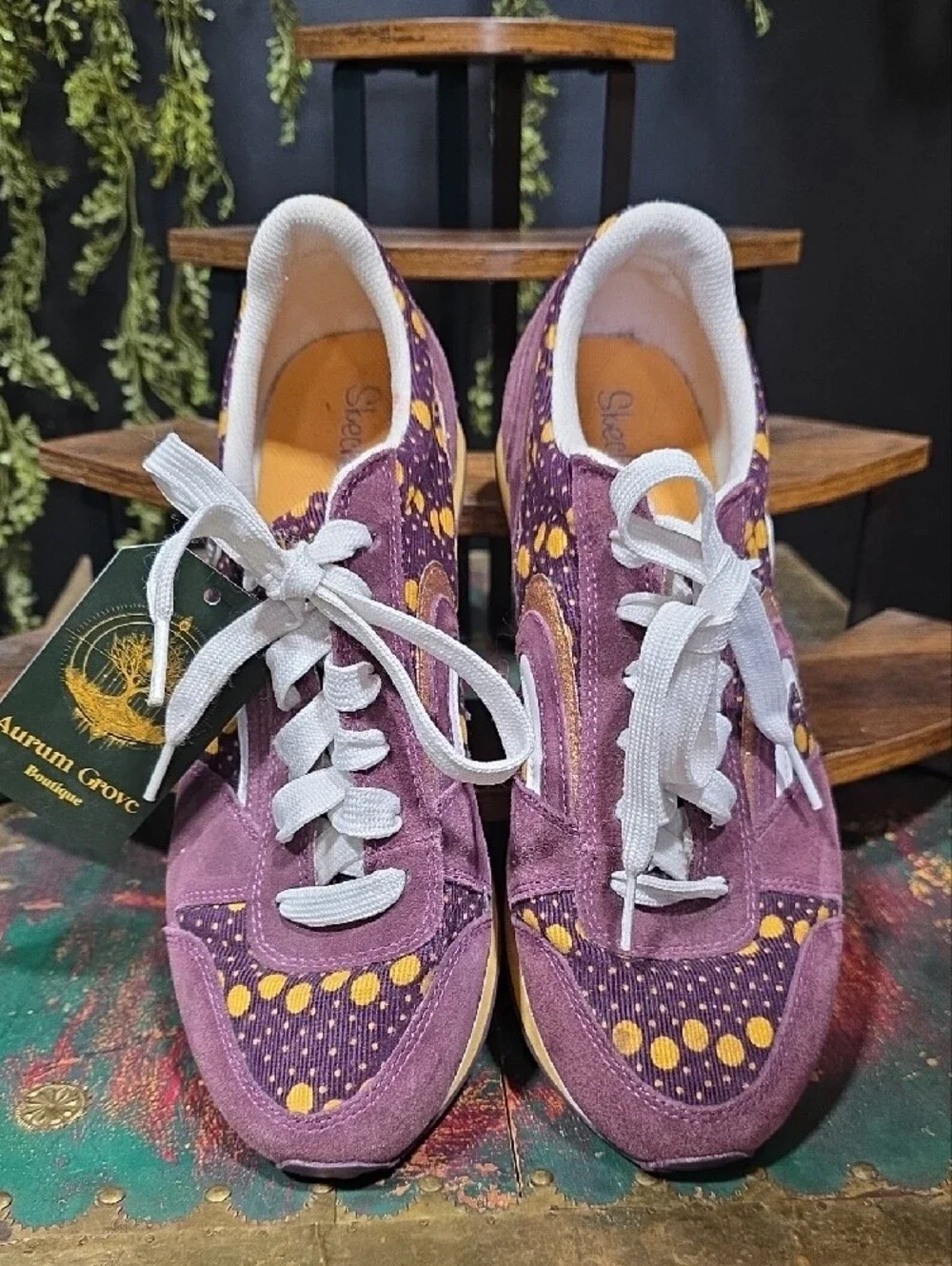 Skechers vibrant purple